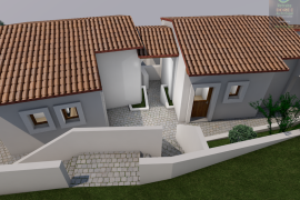 Farm with approved project for Agrotourism includes the construction of 5 single storey houses ( 2 V2 + 3 V1 ) plus the typical Algarvian stone house existing on site!