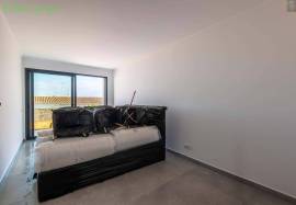 UNIQUE OPPORTUNITY! Live in a prestigious 3 bedroom villa with stunning views with swimming pool at the top of the terrace!