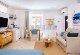 Algarve, villa with 4 independent studios, located in the center of the village of Carvoeiro, only 30 mt from the beach and local shops