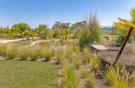 Tourist Resort for sale - Luz, Lagos