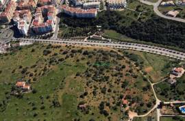 Plot of land for the construction of 12 apartments in Fonte Coberta, Lagos – Close to the Marina.