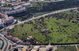 Plot for the construction of 9 apartments for sale in Fonte Coberta, Lagos