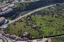 Plot for the construction of 9 apartments for sale in Fonte Coberta, Lagos