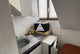 Large Property with Investment Opportunity Large Property with Investment Opportunity