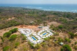 The Enclave: Ultra-Modern 3 Bedroom Villa Located Minutes From the Beach!