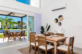 The Enclave: Ultra-Modern 3 Bedroom Villa Located Minutes From the Beach!
