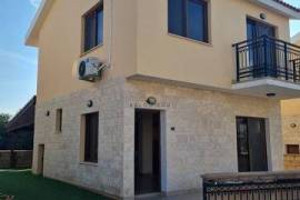 Amazing, Three Bedroom House for Rent in Pervolia area, Larnaca
