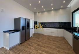 Luxury 3 bedroom villa with pool Luxury 3 bedroom villa with pool