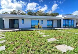 Luxury 3 bedroom villa with pool