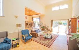 Fantastic 4 Bedroom for sale at São Brás de Alportel