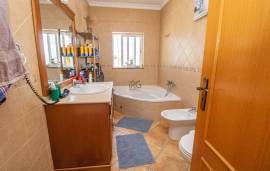 Fantastic 4 Bedroom for sale at São Brás de Alportel