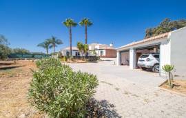 Fantastic 4 Bedroom for sale at São Brás de Alportel