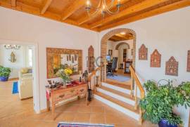 Majestic, countryside Quinta in Loule