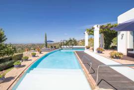 Majestic, countryside Quinta in Loule