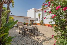 Majestic, countryside Quinta in Loule