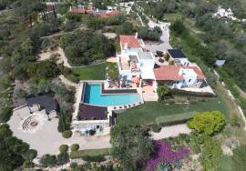 Majestic, countryside Quinta in Loule