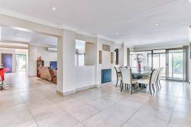 Luxury 7 Bed House For Sale In Sunset Beach Cape Town South