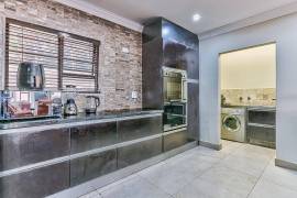 Luxury 7 Bed House For Sale In Sunset Beach Cape Town South