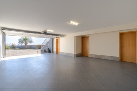listing listing