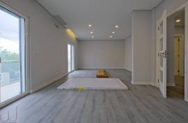 FAMÕES, YOUR PLACE! Space and Sophistication in a 4 Bedroom Villa, with 3 Suites and Wide View over the City