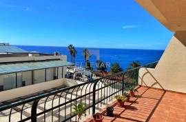 2 BEDROOM APARTMENT WITH SEA VIEW IN THE AREA NEAR FORUM FUNCHAL