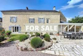 Stunning Detached House and Landscaped Garden