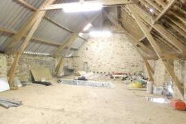 Traditional Country House with Garden