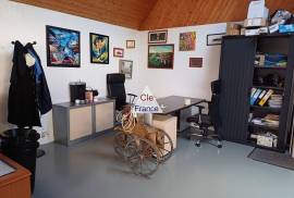 Large Town House with Workshop