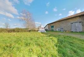 Barn to Renovate in the Countryside