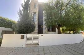 Elegant, Five Bedroom House in Aradippou, Larnaca