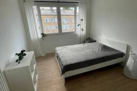 Co-Living: Fantastic and new flat with balcony close to Alster