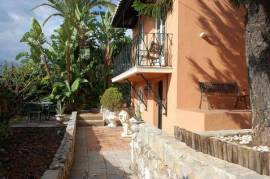 Lovely 4 bedroom house in Other South District, Gibraltar