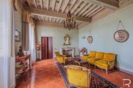 Villa - Carmignano. Stately villa with a view of the cathedral