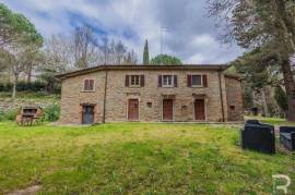 Farmhouse/Rustico - Arezzo. Beautifully renovated rustico surrounded by forest