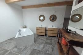 Superb Renovated Stone Property On 5560 M2 Of Land, With Gite, Main House, Swimming Pool And Breathtaking Views.