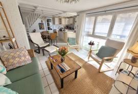 Duplex Apartment Facing The Lake With Swimming Pool