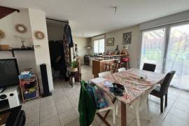 Detached House with Garden Detached House with Garden