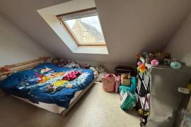 Detached House with Garden Detached House with Garden