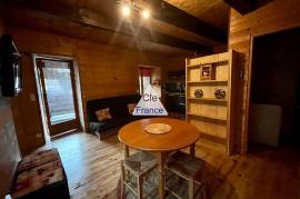 Villard-sur-doron : Ensemble De 3 Appartements