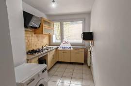 Appartement F5 Au 1er Etage 4 Chambres 2 Parkings