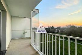 Appartement T3 De 65m2, Balcon, 2 Chambres, Vue Degagee, 2 Places Parking, Rennes Quartier St Lauren