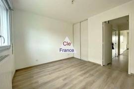 Appartement T3 De 65m2, Balcon, 2 Chambres, Vue Degagee, 2 Places Parking, Rennes Quartier St Lauren
