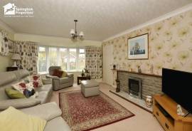 3 bedroom, Detached house for sale