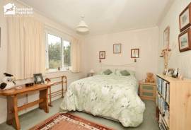 3 bedroom, Detached house for sale