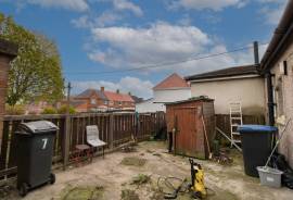 1 bedroom, Terraced bungalow for sale