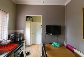1 bedroom, Terraced bungalow for sale