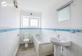 2 bedroom, Flat for sale