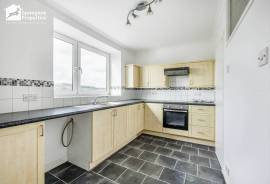 2 bedroom, Flat for sale