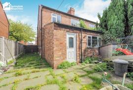 3 bedroom, Semi-detached house for sale