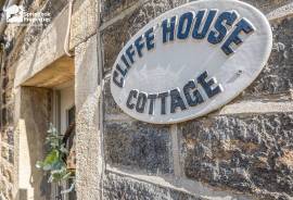 3 bedroom, Cottage for sale